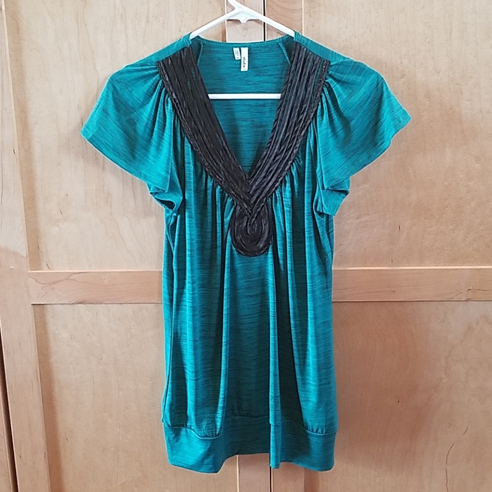 Business casual top